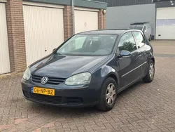 Blauw Gebruikt 2004 VW Golf IV Trendline Hatchback | € 850 (Goede deal)