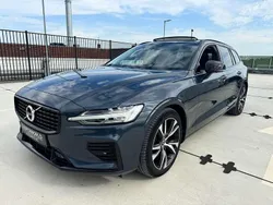 Blauw Gebruikt 2021 Volvo V60 R-Design Stationwagen | € 29.750 (Eerlijke prijs)