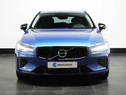 Blauw Gebruikt 2021 Volvo V60 R-Design Stationwagen | € 31.999 (Goede deal)