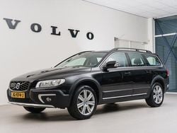 Zwart (metallic) Gebruikt 2016 Volvo XC70 Stationwagen | € 28.950 (Duur)
