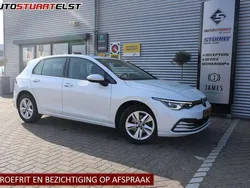 Wit Gebruikt 2021 VW Golf VIII Business Hatchback | € 19.500 (Eerlijke prijs)