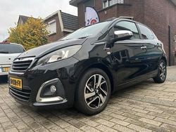 Zwart (metallic) Gebruikt 2015 Peugeot 108 Active Top Hatchback | € 5.900 (Eerlijke prijs)