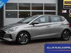 Grijs Gebruikt 2022 Hyundai i20 Premium Hatchback | € 16.400 (Goede deal)