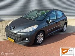 Grijs Gebruikt 2011 Peugeot 207 Access Hatchback | € 3.650 (Eerlijke prijs)