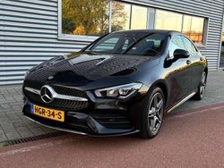 Zwart Gebruikt 2023 Mercedes CLA250e AMG line Sedan | € 42.500 (Iets duurder)