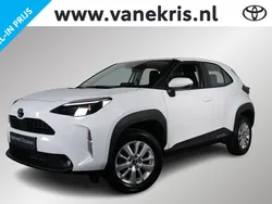 Wit Gebruikt 2024 Toyota Yaris Cross Active SUV | € 28.998 (Eerlijke prijs)