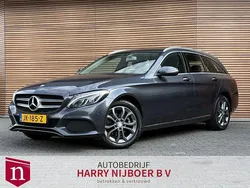 Grijs, metallic lak Gebruikt 2016 Mercedes C180 Prestige Stationwagen | € 19.800 (Eerlijke prijs)
