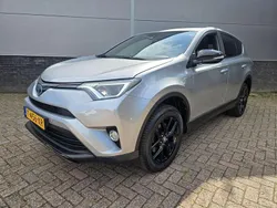 Grijs Gebruikt 2018 Toyota RAV4 Hybrid Edition SUV | € 25.980 (Eerlijke prijs)