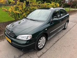 Groen Gebruikt 1999 Opel Astra Club Sedan | € 1.399 (Eerlijke prijs)