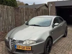 Grijs Gebruikt 2006 Alfa Romeo GT Coupé | € 3.500