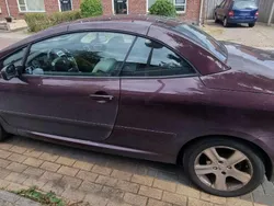 Paars Gebruikt 2005 Peugeot 307 CC Cabriolet | € 3.000 (Eerlijke prijs)