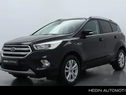 Zwart Gebruikt 2019 Ford Kuga Titanium SUV | € 20.950 (Eerlijke prijs)