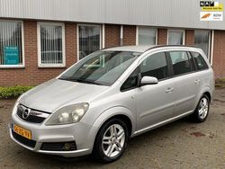 Grijs Gebruikt 2007 Opel Zafira MPV | € 3.250 (Iets duurder)