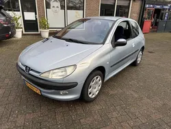 Blauw Gebruikt 2004 Peugeot 206 Hatchback | € 1.875 (Eerlijke prijs)