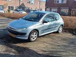 Grijs Gebruikt 2003 Peugeot 206 Hatchback | € 600 (Goede deal)