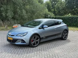 Grijs Gebruikt 2014 Opel Astra GTC Sport Hatchback | € 8.499 (Eerlijke prijs)