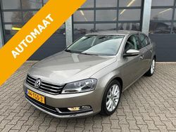 Bruin Gebruikt 2012 VW Passat Highline Sedan | € 12.835 (Eerlijke prijs)