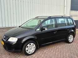 Zwart Gebruikt 2005 VW Touran MPV | € 2.395 (Iets duurder)