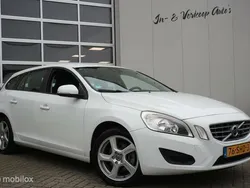 Wit Gebruikt 2011 Volvo V60 Kinetic Stationwagen | € 6.400 (Eerlijke prijs)