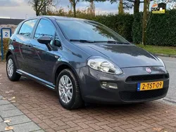 Grijs, metallic lak Gebruikt 2014 Fiat Punto Evo Street Hatchback | € 4.450 (Iets duurder)