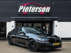 Zwart, metallic lak Gebruikt 2017 BMW M550 M Sport Sedan | € 36.999
