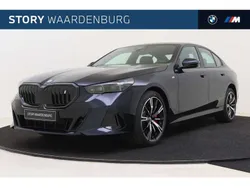 Zwart Nieuw 2024 BMW i5 Executive Sedan | € 85.000 (Goede deal)