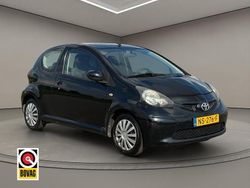 Zwart Gebruikt 2007 Toyota Aygo Hatchback | € 1.995 (Eerlijke prijs)