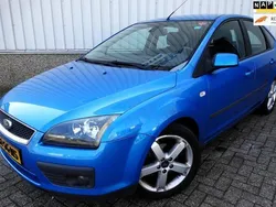 Blauw Gebruikt 2006 Ford Focus Futura Hatchback | € 3.495 (Eerlijke prijs)