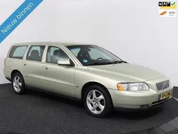 Beige, metallic lak Gebruikt 2006 Volvo V70 Stationwagen | € 1.999 (Goede deal)