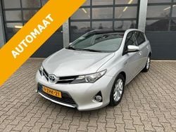 Grijs Gebruikt 2015 Toyota Auris Hatchback | € 14.835 (Duur)