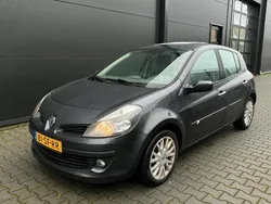 Grijs Gebruikt 2005 Renault Clio R.S. Dynamique Hatchback | € 1.850 (Goede deal)