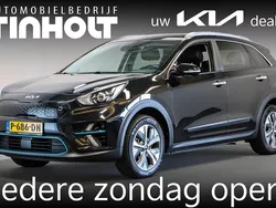 Zwart, metallic lak Gebruikt 2022 Kia e-Niro SUV | € 27.250 (Goede deal)