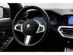 Mineralgrau metallic (grijs metallic) Gebruikt 2019 BMW 330e Comfort Edition Sedan | € 32.500 (Duur)