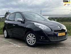 Zwart Gebruikt 2011 Renault Scénic III MPV | € 7.450 (Iets duurder)