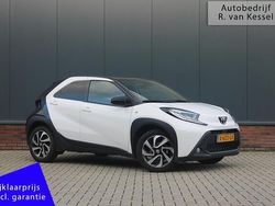 Wit Gebruikt 2023 Toyota Aygo X Pulse SUV | € 17.990