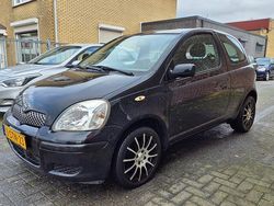 Zwart Gebruikt 2005 Toyota Yaris Terra Hatchback | € 1.700 (Goede deal)