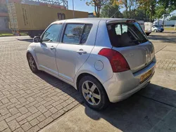 Zilver Gebruikt 2006 Suzuki Swift Hatchback | € 1.729 (Super prijs)