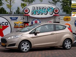 Bruin Gebruikt 2015 Ford Fiesta Style Hatchback | € 8.950 (Eerlijke prijs)