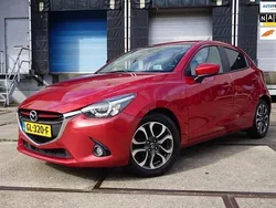 Rood Gebruikt 2015 Mazda 2 Hatchback | € 8.495 (Eerlijke prijs)