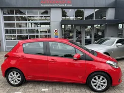 Rood Gebruikt 2012 Toyota Yaris Hatchback | € 10.950 (Iets duurder)