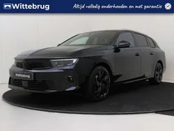 Zwart Gebruikt 2024 Opel Astra Edition Stationwagen | € 28.925 (Iets duurder)