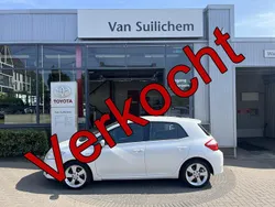 Wit Gebruikt 2011 Toyota Auris Hybrid Hatchback | € 8.995 (Eerlijke prijs)