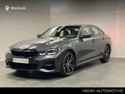 Grijs, metallic lak Gebruikt 2020 BMW 330 Comfort Edition Sedan | € 36.880 (Eerlijke prijs)
