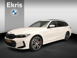Wit Gebruikt 2024 BMW 330e M Sport Stationwagen | € 44.900 (Super prijs)