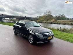 Zwart Gebruikt 2012 Mercedes C180 Avantgarde Sedan | € 10.450 (Goede deal)