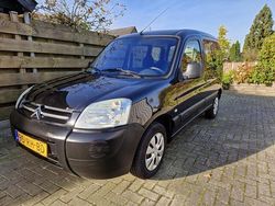 Zwart Gebruikt 2005 Citroën Berlingo MPV | € 1.950 (Eerlijke prijs)