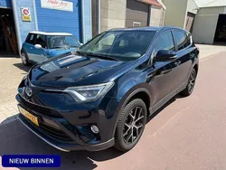 Blauw Gebruikt 2017 Toyota RAV4 Style SUV | € 12.950