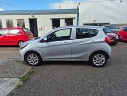 Grijs Gebruikt 2015 Opel Karl Edition Hatchback | € 4.950 (Eerlijke prijs)