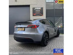 Grijs Gebruikt 2024 Tesla Model Y Long Range AWD SUV | € 44.999