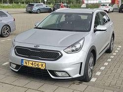 Grijs Gebruikt 2017 Kia Niro First Edition SUV | € 8.500 (Super prijs)